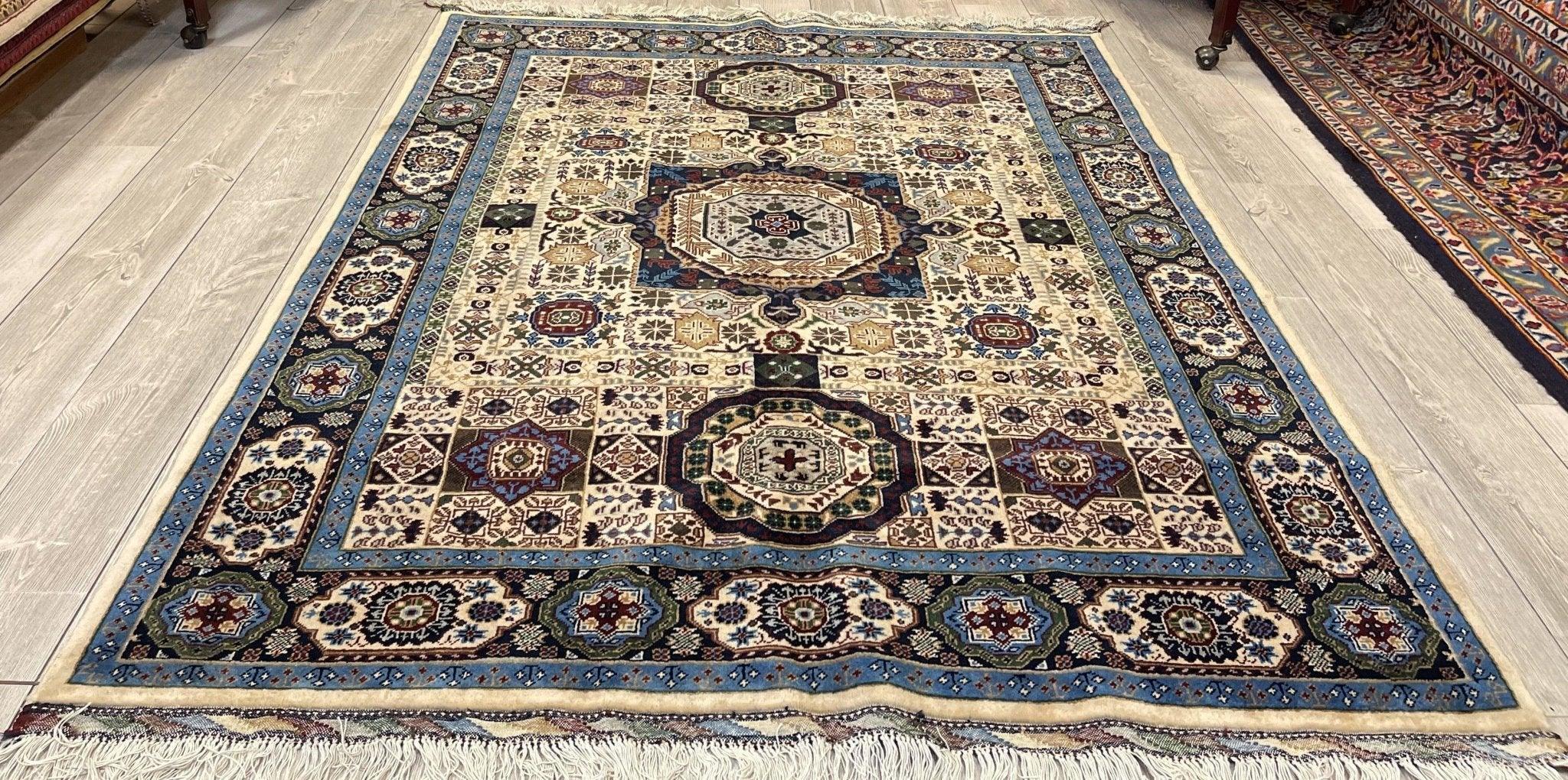 Hand-Knotted Area Rug 5x7 ft I Mamluk