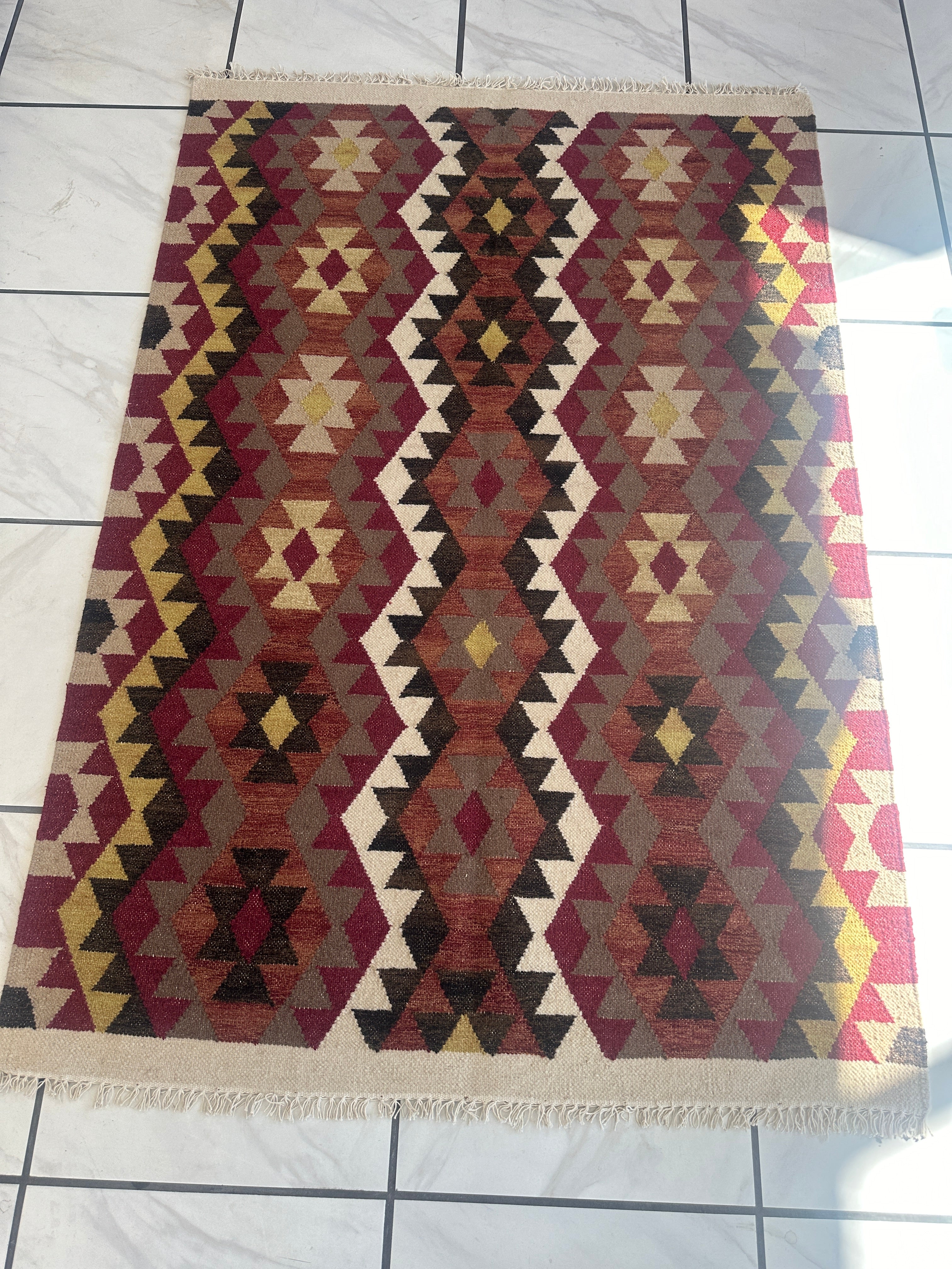 4x6 Kilim Rug