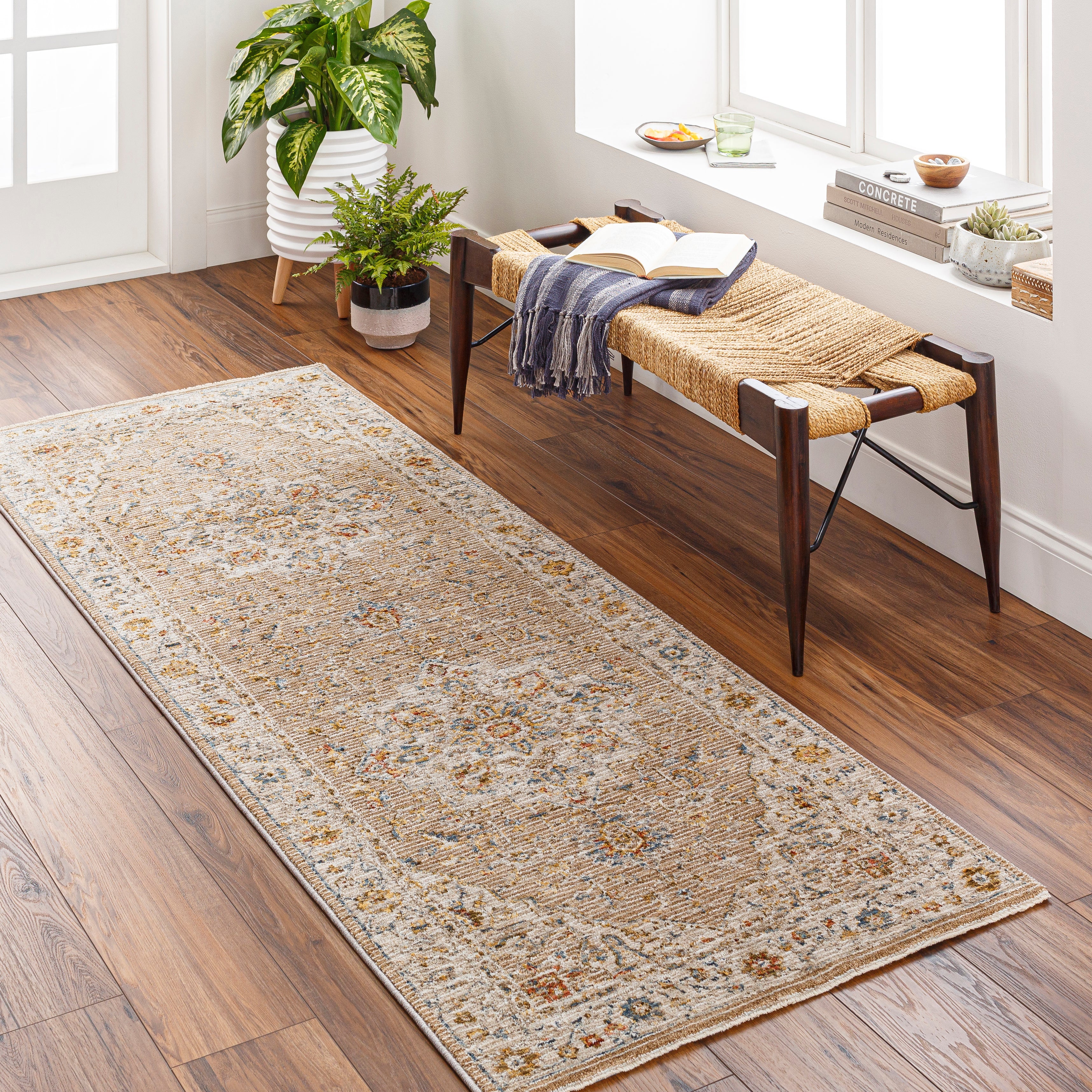 Surya Reina REN-2305 Rug